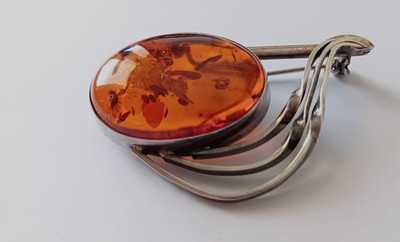 Große Art Deco Bernstein Brosche 925 Sterlingsilber, vermutlich Georg Kramer