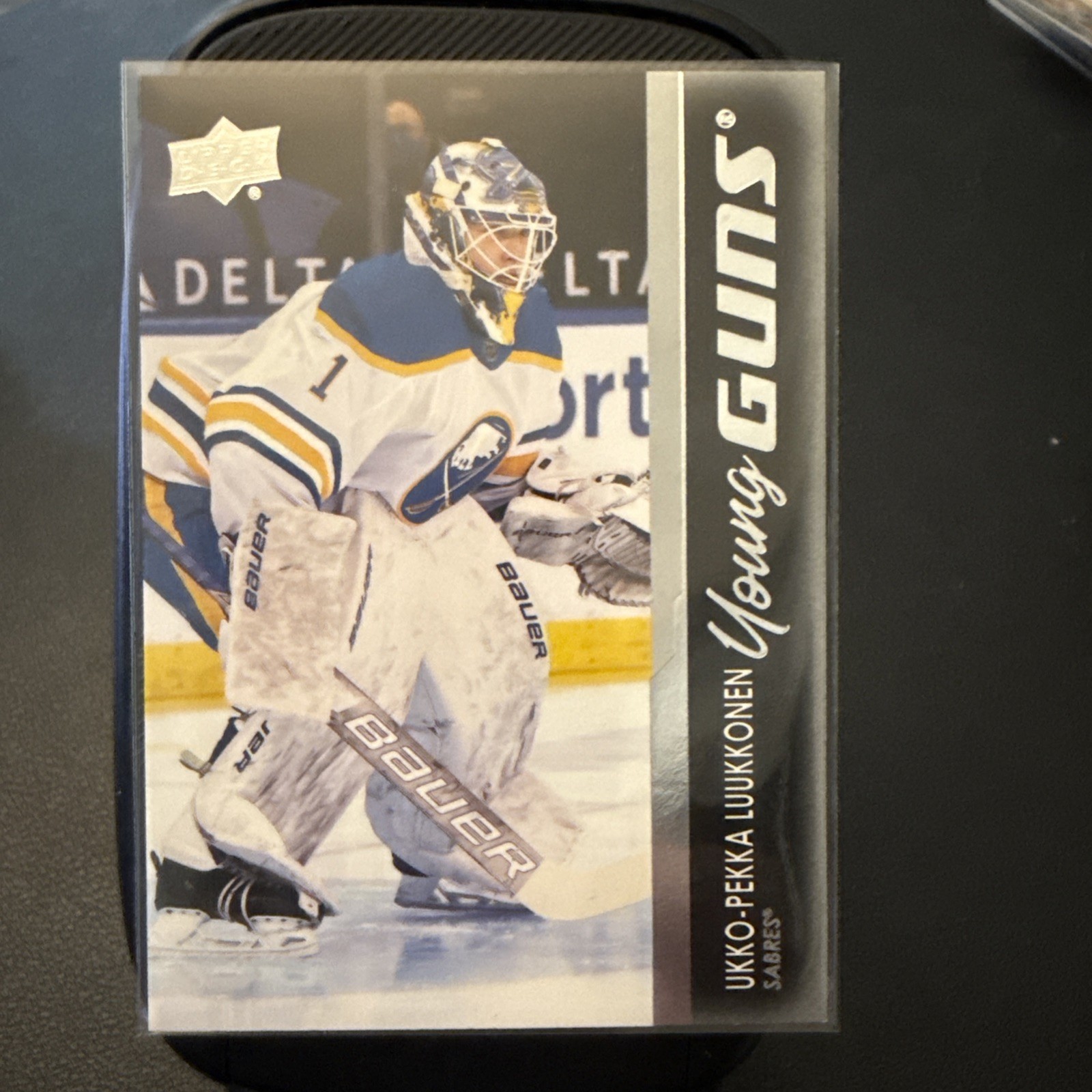 2021-22 Upper Deck Series 1 Young Guns Ukko-Pekka Luukkonen #202 Rookie RC