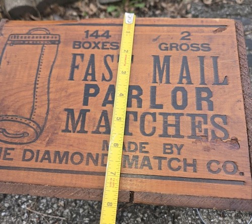 Diamond Match Company Fast Mail Parlor Matches Wood Crate - Picture 12 of 13