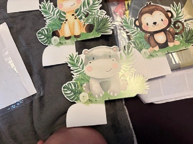 Conjunto enorme decoraciones temáticas baby shower jungla nuevo: pancarta, platos, tazas, servilletas Foto 4 de 4