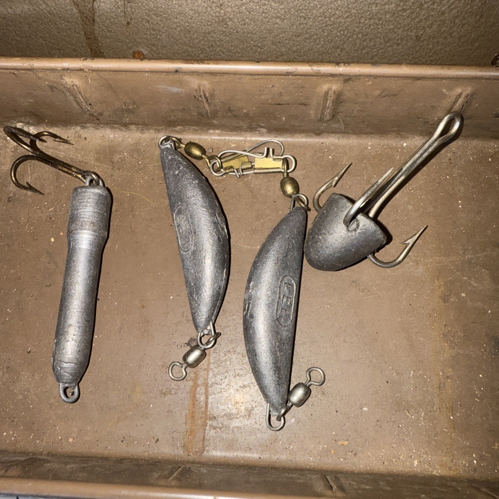 Vintage Simonsen Tackle Box Contents Large 19 X  10.5 X 8.5 Wood Lure Bobbers