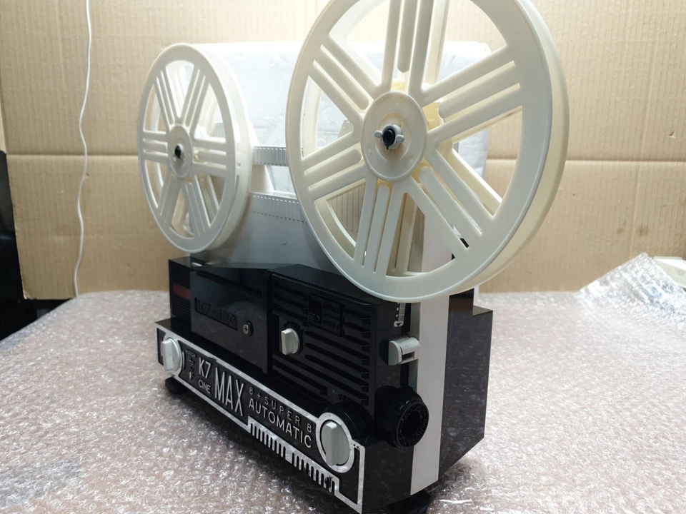 Proiettore bipasso vintage Cinemax K7-120  Ottime condizioni - Immagine 4 di 4