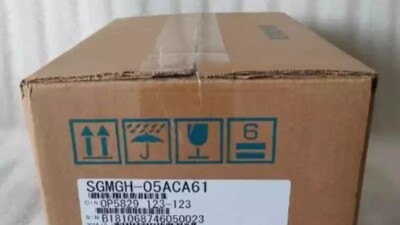 UPS Shipping YASKAWA SGMGH-05ACA61 Servo Motor