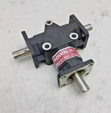 Zero Max 157806 Crown Gear Three Way Right Angle Gearbox 1:1 Ratio 1750 Rpm Used