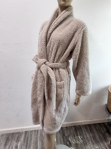 Pottery Barn Robe Size M Sherpa Teddy Bear Ivory Nubby Belt Dual Loops Pockets - Picture 21 of 22