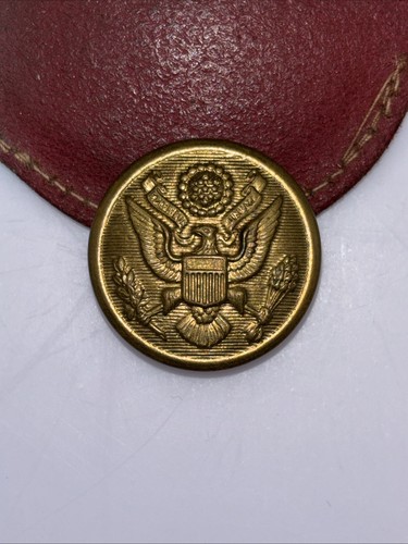 Vintage US Army Button BY Scovill Mfg Co. Waterbury