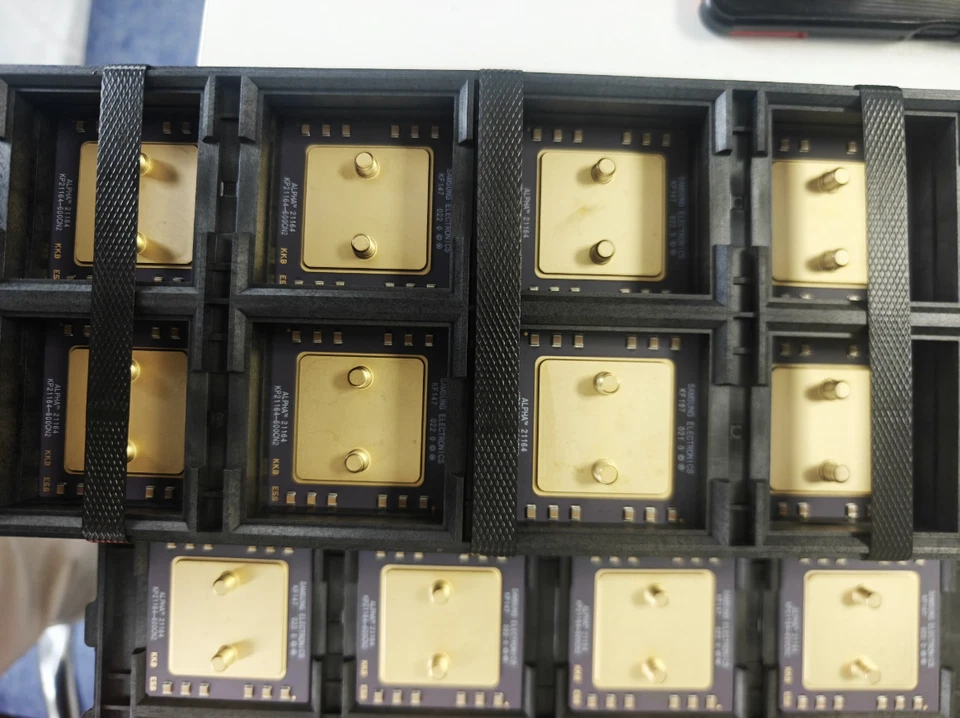 1PCS Samsung KP21164-600CN2, brand new original gold-plated CPU - Image 4 of 4