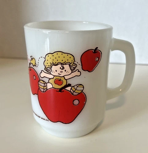 VTG 1980 Apple Dumplin Mug American Greeting Anchor Hocking Milk Glass