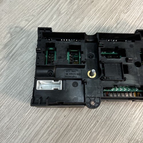 18-23 BMW M5 F90 G30 G80 G82 G83 M3 M4 Rear Power Distribution Fuse Box 8713127 - Picture 10 of 10