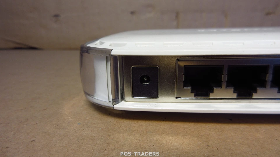 Netgear FS605 v3 Unmanaged 5-Port 10/100 Mbps Networking Hub Switch LAN - NO PSU - Bild 3 von 4