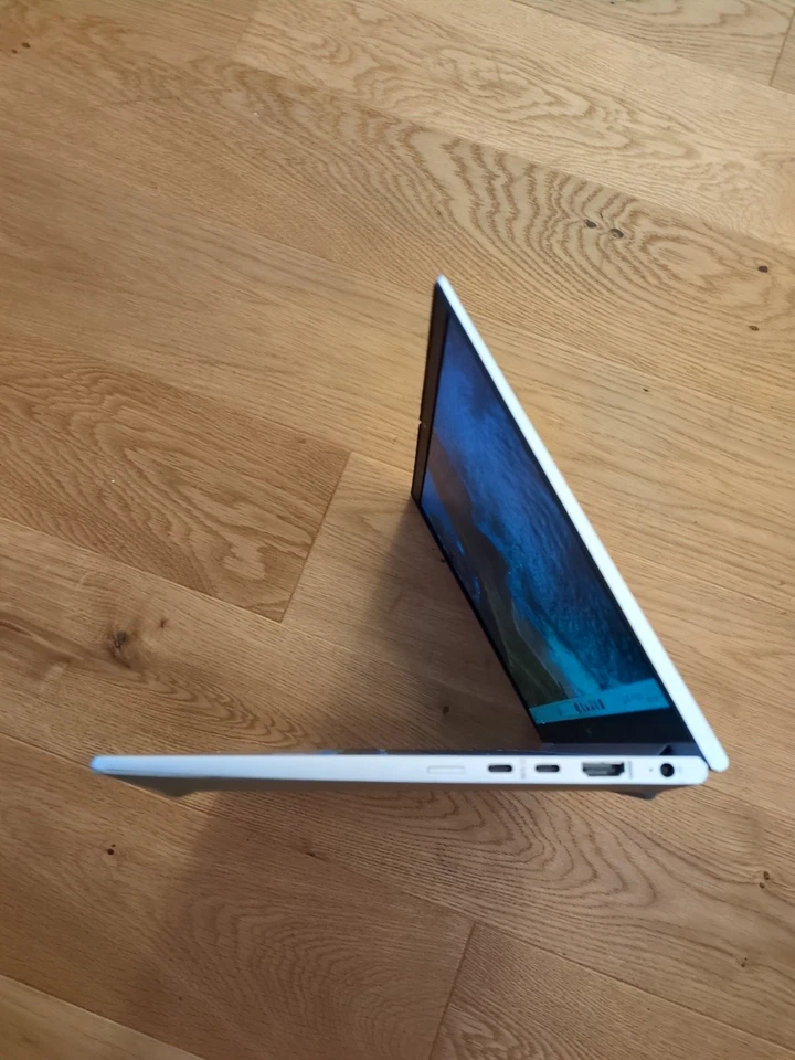 HP Elitebook 835 G8 Ryzen 5 5650U 2.3GHz 8GB RAM 256GB SSD 13.3 Touchscreen 3581 - Image 3 of 4