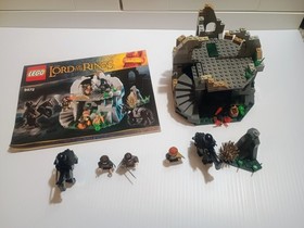 COMPLETE LEGO Lord of the Rings: Weathertop (9472) Castle W/box/instructions