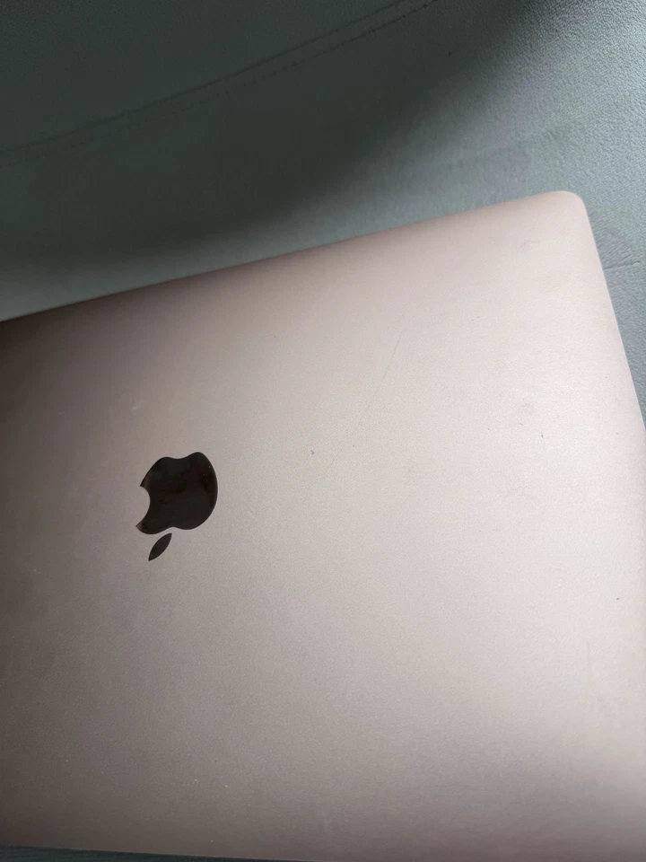 macbook air A2179 HS - Photo 4/4