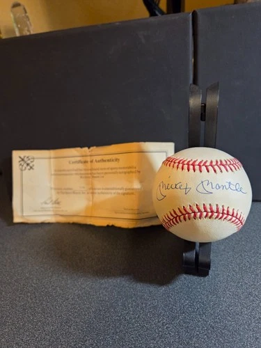 Mickey Mantle Official AL Baseball autographed COA by Paul Goldin of Scoreboard