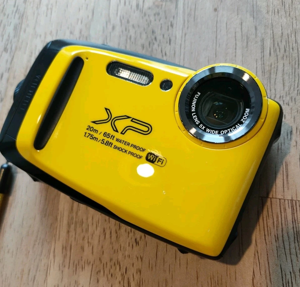 Fujifilm Finepix XP130 Shockproof Underwear Digital Camera 8gb Card - Image 3 of 4