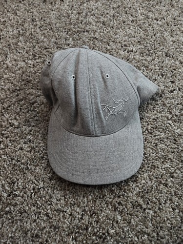 Arc'teryx Wool Baseball Hat Cap Mens M/L Grey Flexfit Embroidered Logo READ*