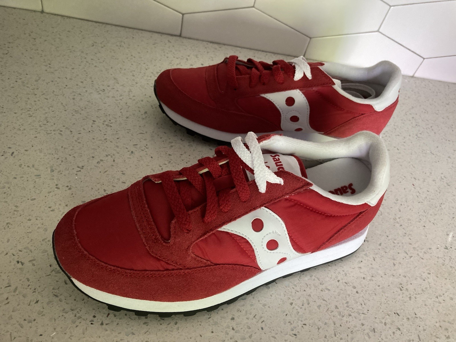 Size 9.5 Saucony Jazz Women's Athletic Shoes Sneaker Red White Lace Up 1044-151 