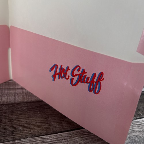 1985 Morgan VTG 80s Critter Sitters Are Hot Stuff Cat Kitten Folder Pretty Pink - Picture 7 of 7
