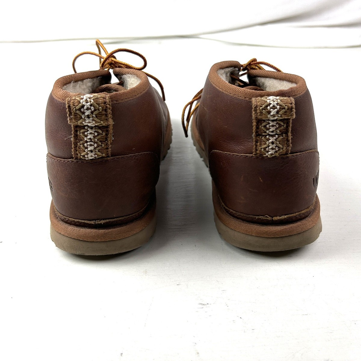 UGG Neumel Chukka Boots Men Size 9 Brown Leather Sherpa  display picture 1