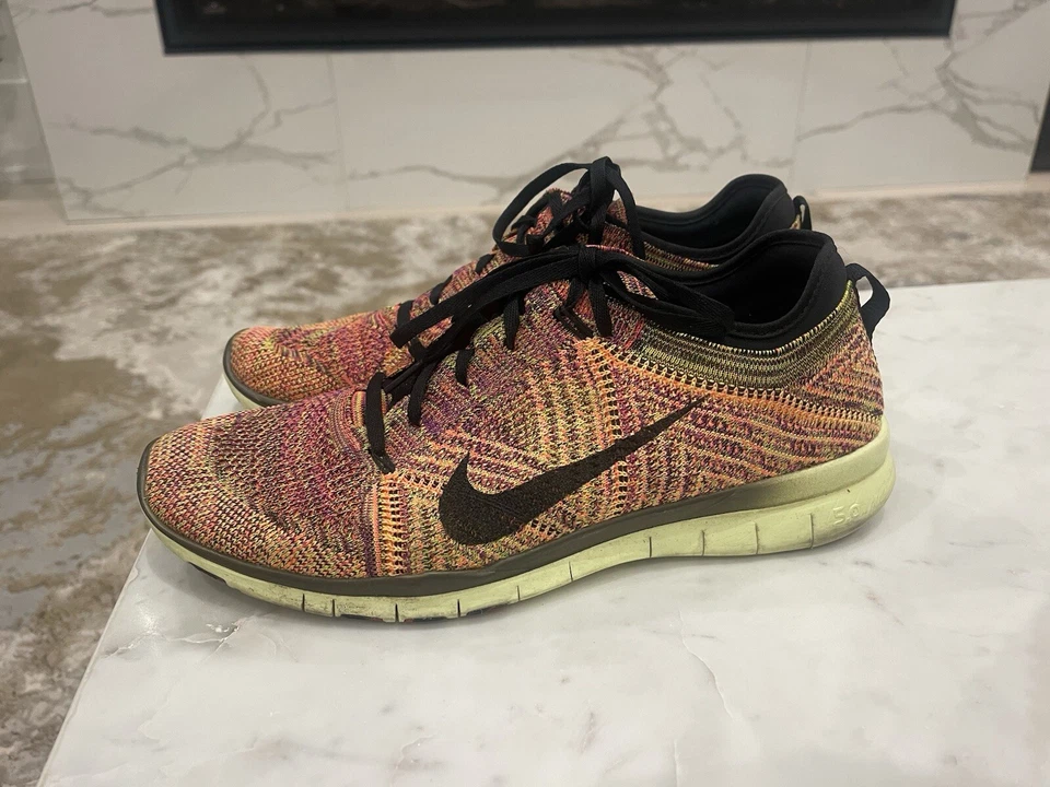 Usado en Excelente Condición Nike Free TR Flyknit Mujer 718785-801 Multicolor Zapatos Atléticos Talla 11.5 Foto 3 de 4