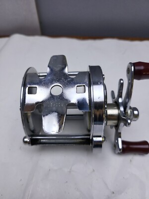 Vintage Pflueger Rocket No. 1355 Made in USA Baitcasting Fishing
