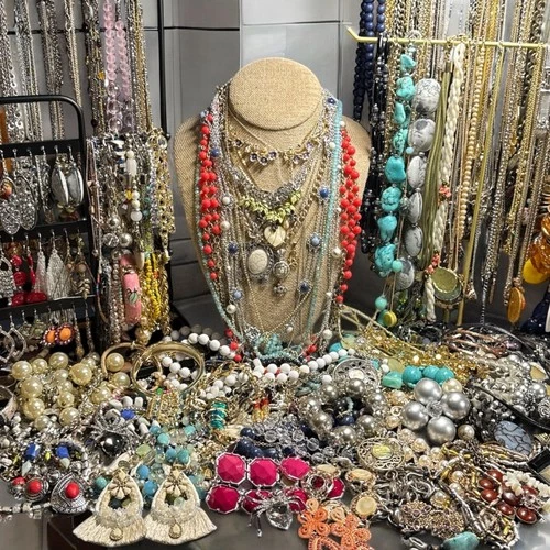 TWO Plus LB Lot Used Costume Jewelry Vintage To Now Wearable 25-30 Pieces