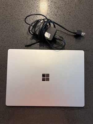 Microsoft Surface Laptop 5 13. 5'' I5-1235U, 8GB RAM, 256GB SSD, Windows 11