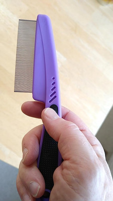 Flea Comb with Rubber Handle, Flea and Tick Combs for Dogs & Cats, Fine Tooth...