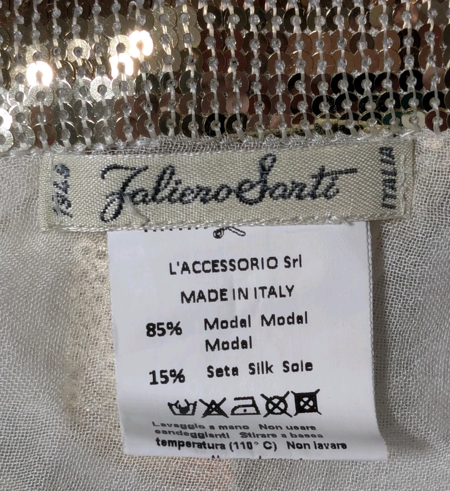 Bufanda perimetral adorno lentejuelas seda modal marfil Faliero Sarti aprox 64" X 56" Foto 2 de 4