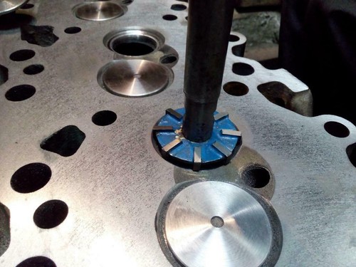 24 x Valve Seat Cutter Set Carbide Tipped for Vintage & Modern Cars,Bikes,Trucks - Picture 9 of 10