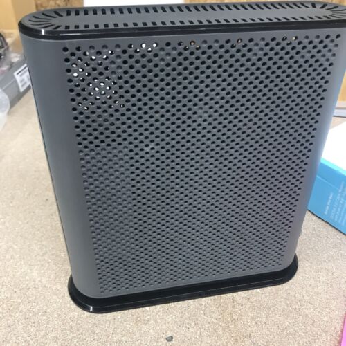 Motorola MG7310 8x4 343 Mbps DOCSIS 3.0 Modem - Picture 2 of 5