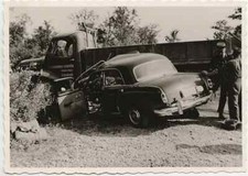 29/874 FOTO UNFALL AUTO PKW OLDTIMER  LKW COLMAR NEUF BRISACH POLIZEI JAHR 1960