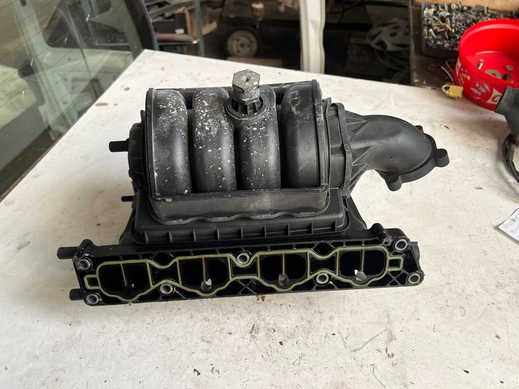 2008-2011 Chevrolet Aveo 1.4 Petrol Inlet/intake Manifold 55569589