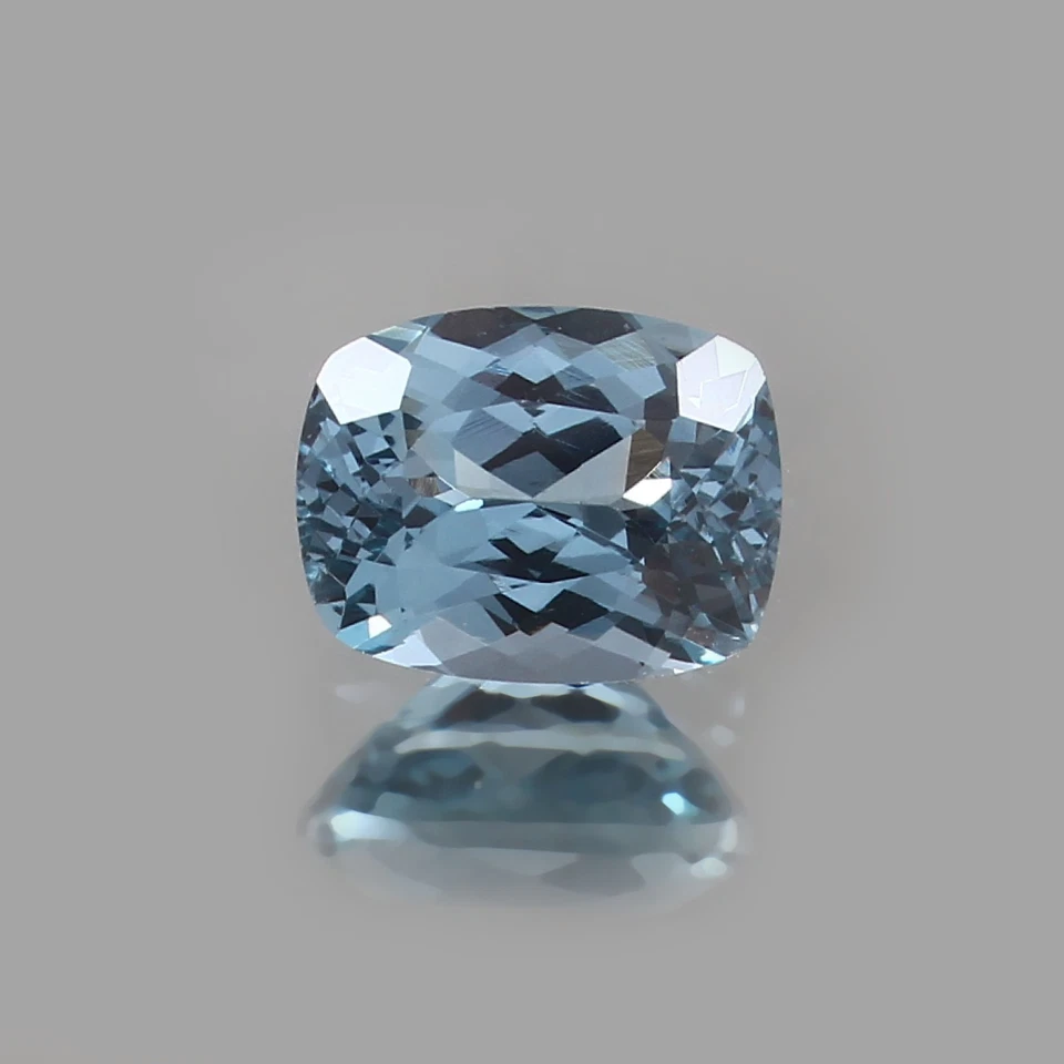 AAA 4.80 CT Natural Brazilian Sky Blue Spinel Loose Gemstone Cushion Cut 11x8 mm - Image 2 of 4
