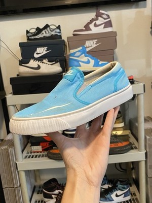 Nike Toki Aqua Blue Slip-on Size 6 Youth