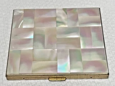 Vintage Beautiful Mother of Pearl Powder Compact 2 3/4" x 2 1/2 "