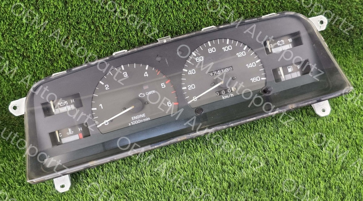 Toyota Hilux Surf 1989-1995 Instrument Cluster Speedometer