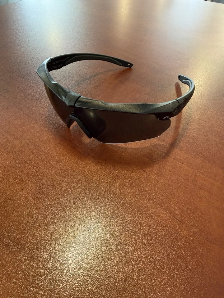 Gafas de sol Ess Rollbar negras mate Foto 3 de 4