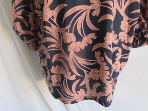 Liz Claiborne Womens Top 3/4 Sleeve Navy Floral Sz XL NWT - Picture 3 of 8