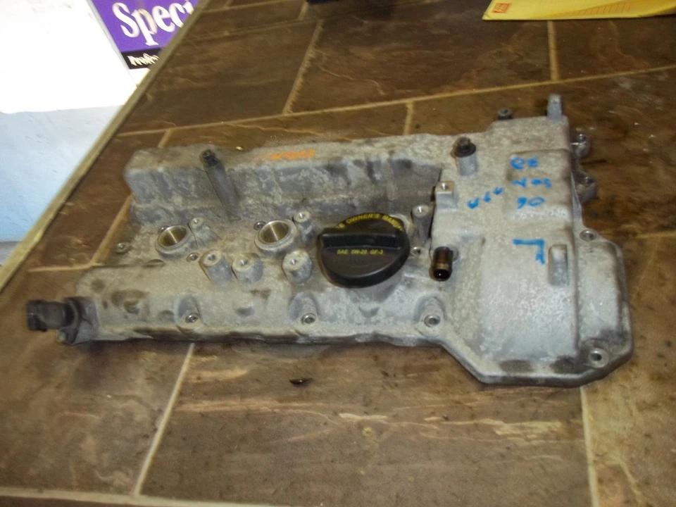 2004 05 06 Kia Amanti SEDONA SANTA FE SORENTO XG350 3.5L LEFT Front Valve Cover - Image 3 of 4