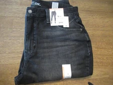 Time And Tru High Rise Curvy Skinny Denim 14 Regular Black NWT Free USA Shipping
