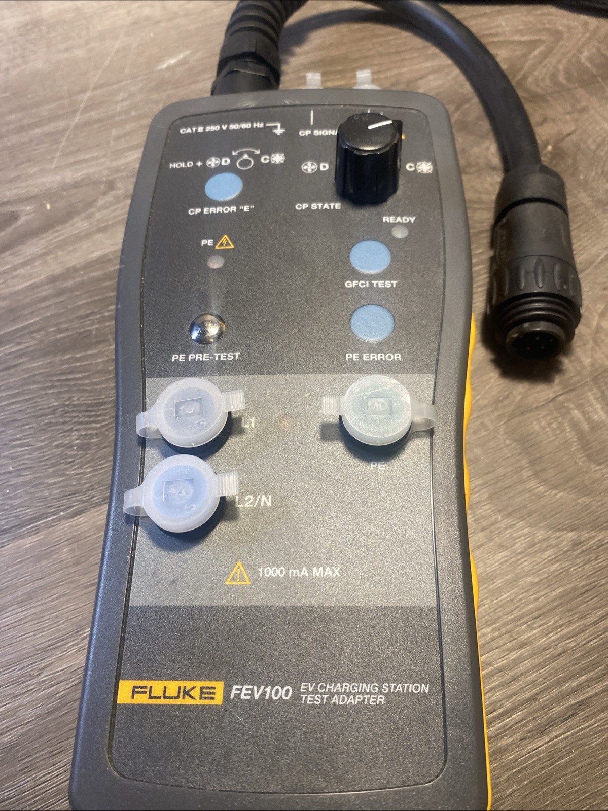 Fluke FEV100/TY1 KIT EV Charging Station Test Adapter 87V Multimeter Leads