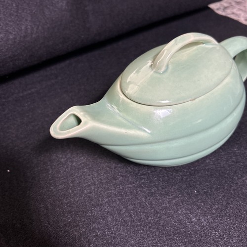Vintage Bauer USA Pottery MCM Aladdin Tea Pot Jadite Green - Picture 2 of 11