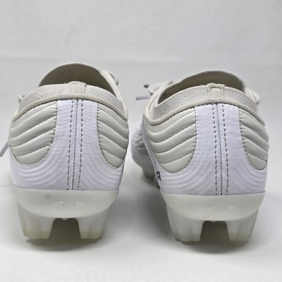 Under Armour Magnetico Elite 4 FG Soccer White Gray 3027700  display picture 1