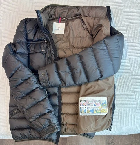 Moncler Men’s Black Down Puffer Jacket Full Zip Hood Stand-Up Collar M-3 - product listing photo