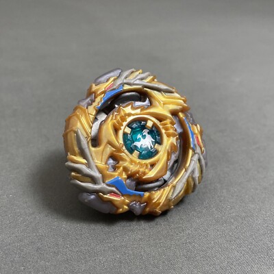 HASBRO Beyblade Burst Evolution Switch Strike GREY Fafnir F3 8 Nothing RARE