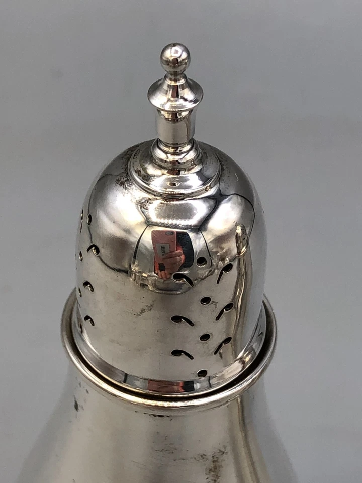 Juego de coctelera de sal y pimienta Prelude by International de plata esterlina 124 64/2 Foto 3 de 4