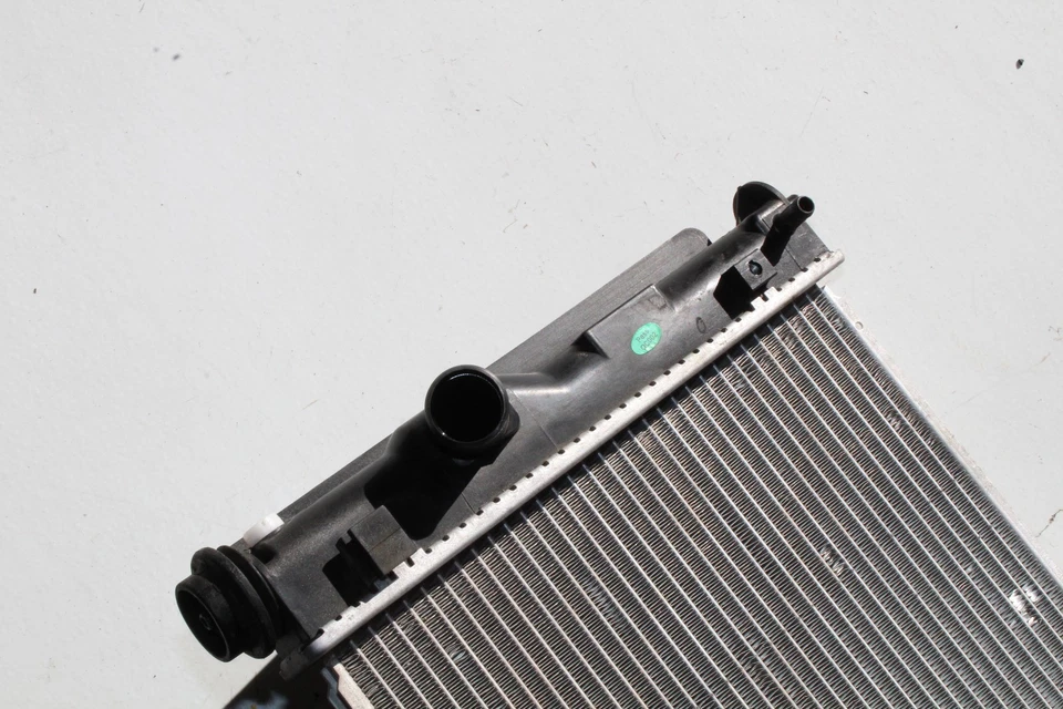 Toyota Celica GT GT-S 2000-2005 radiador de refrigeración del motor GTS 2487 Foto 2 de 4