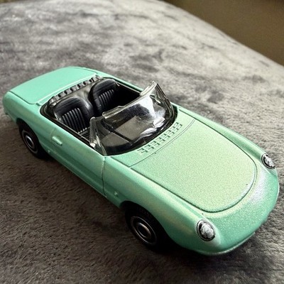 Matchbox  67 Alfa Romeo Duetto Diecast Vintage Collectible Car