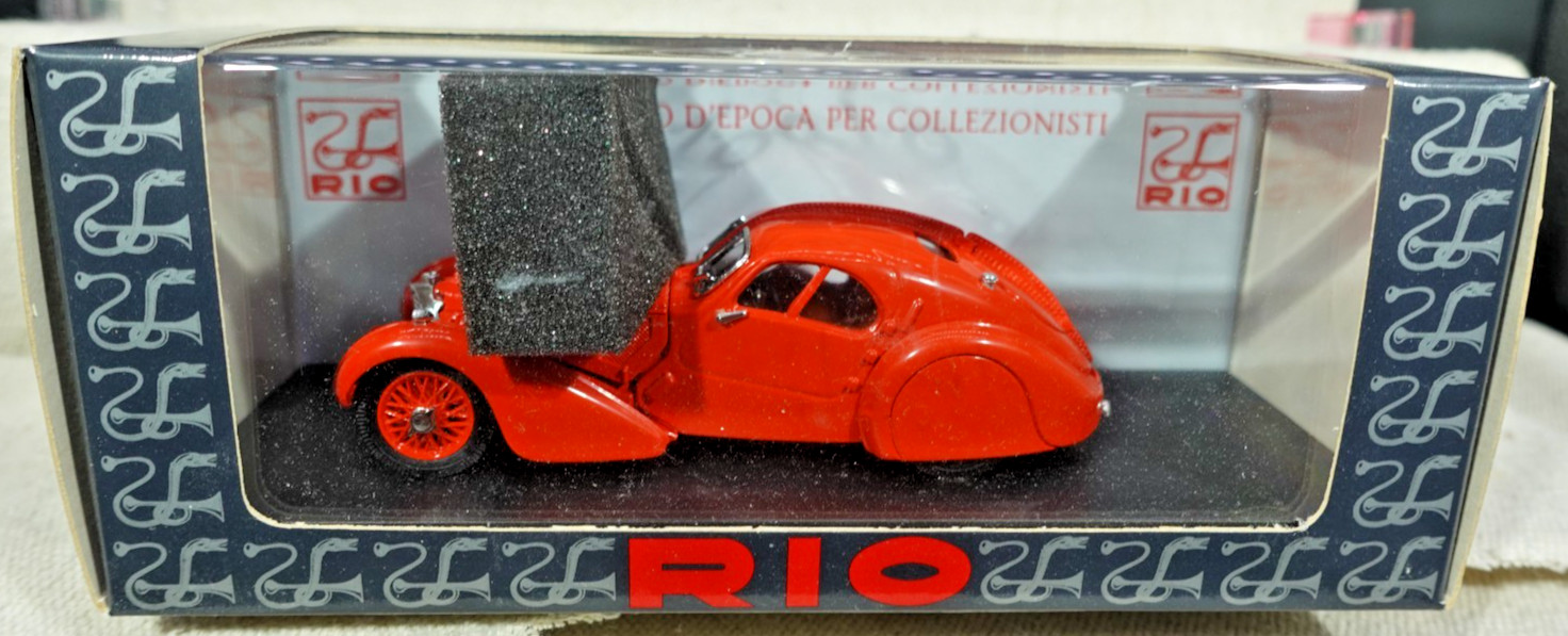 RIO Bugatti 57 SC Atlantic 1938 Red 1/43